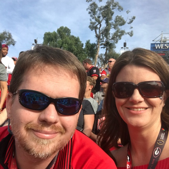 Meet your Posher, Erica - Picture 2 of 3